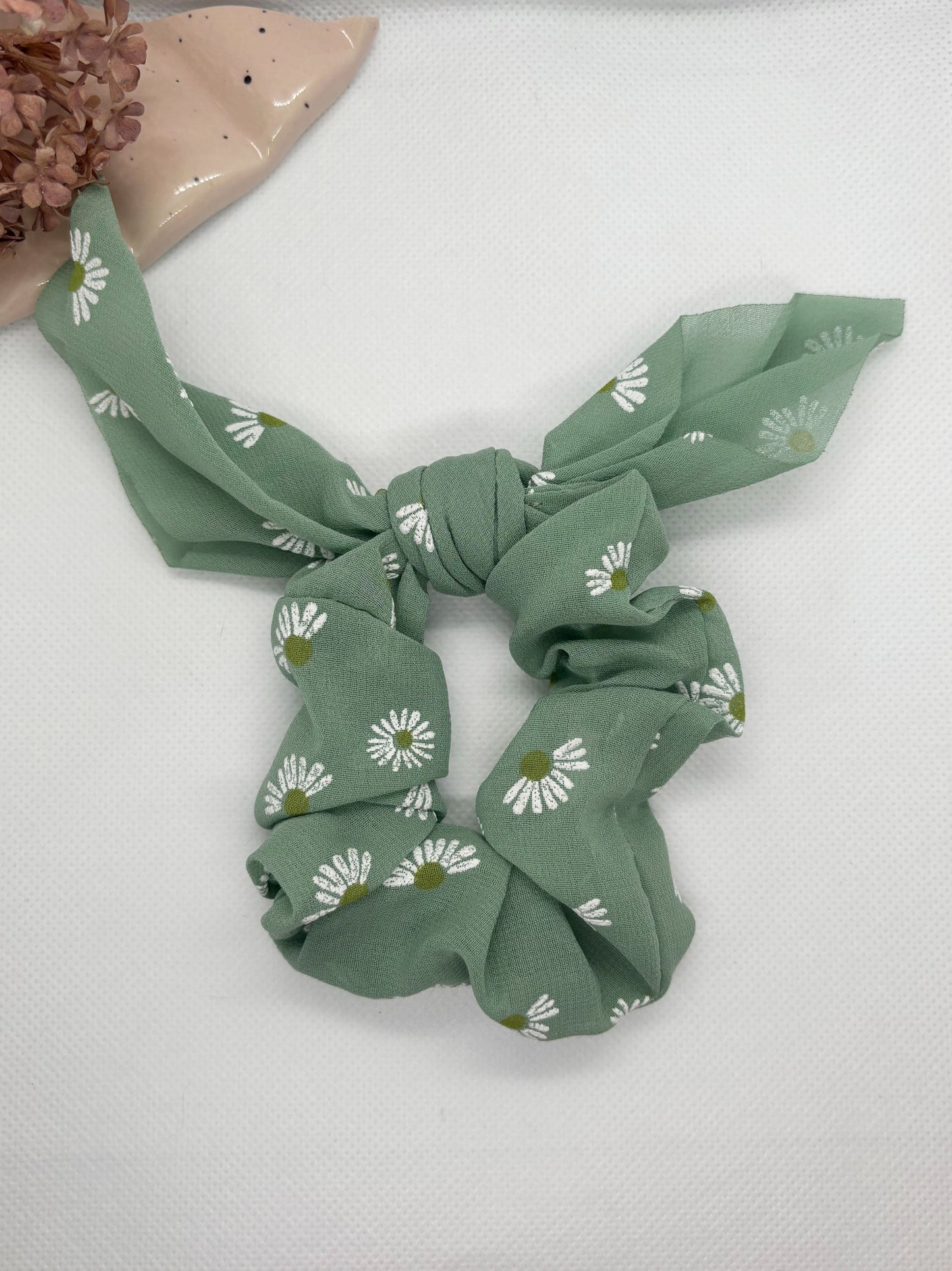 Green Flower Bow Scrunchies