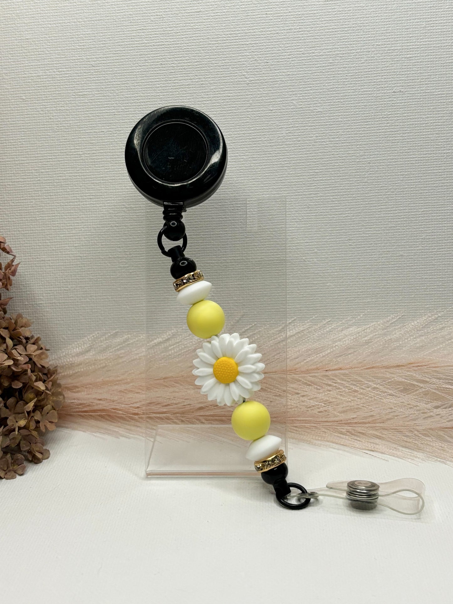 Daisy Yellow Silicone Retractable Keychain